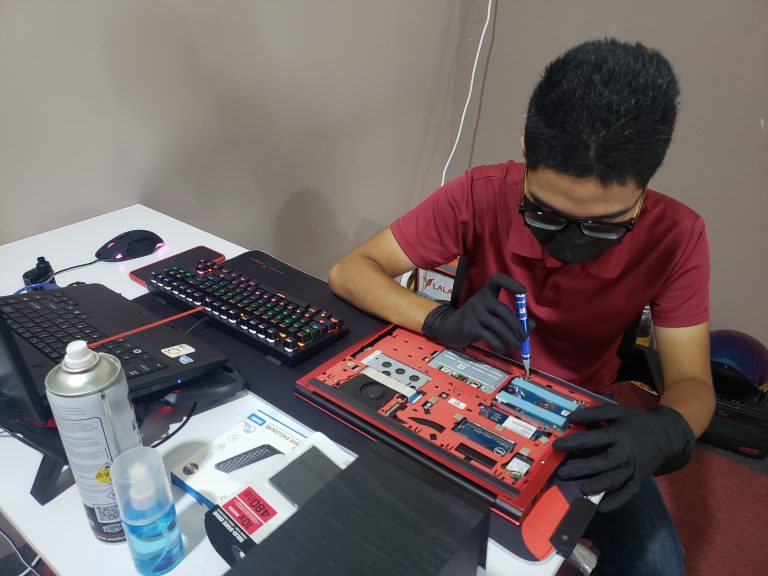 izz-solution-technician-1